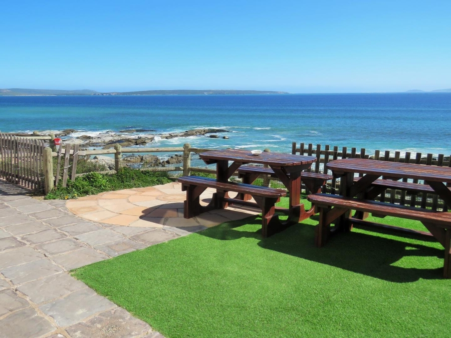 9 Bedroom Property for Sale in Waterfront Western Cape